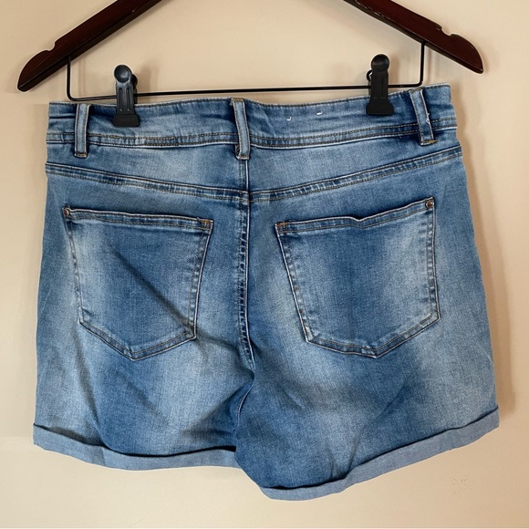 Eighty Two Denim Shorts Size 7 - Picture 5 of 7